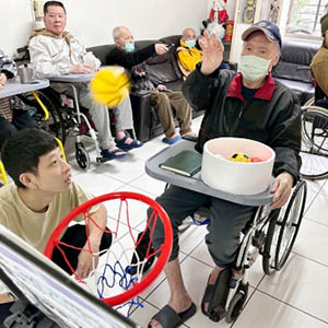 長輩版灌籃高手！活力滿滿出招啦～