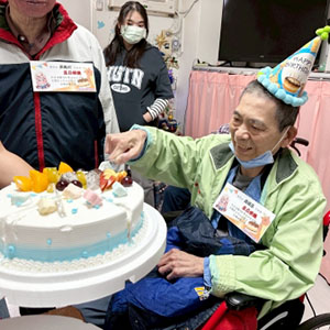 11–12 月壽星慶生會
