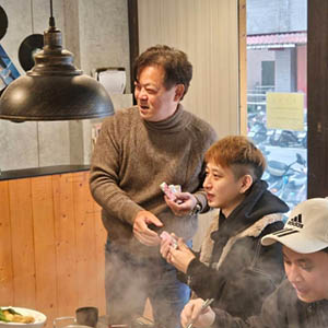 【年末團圓】祥和大家庭溫馨聚餐，情暖歲末